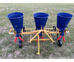 Špartač-prašač sa uređajem za bacanje đubriva