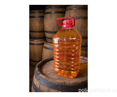 Prodajem rakiju od sljive